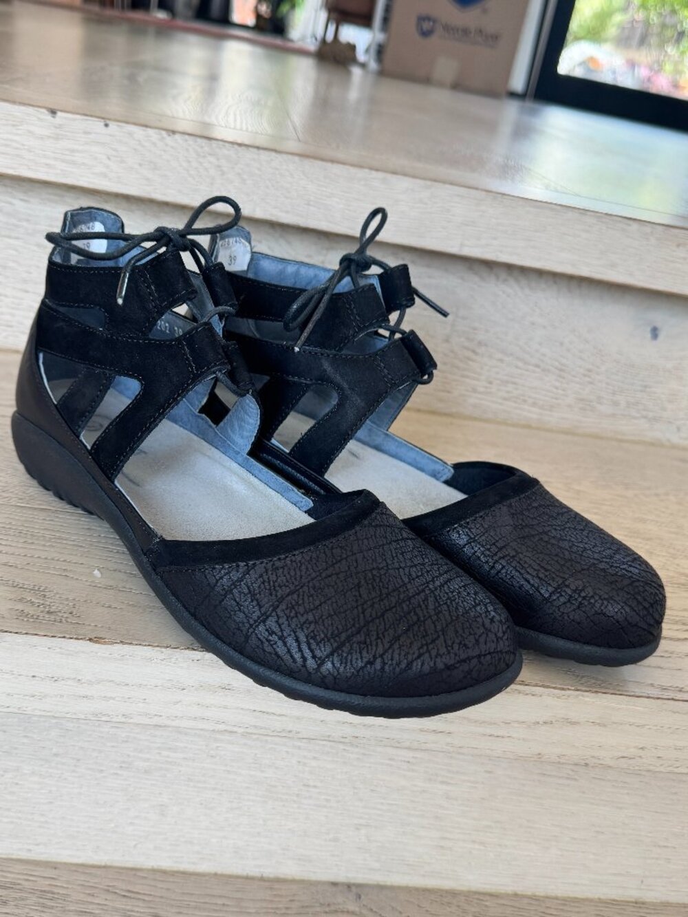 Naot Kata Lace-Up Sandal Black Like New 39